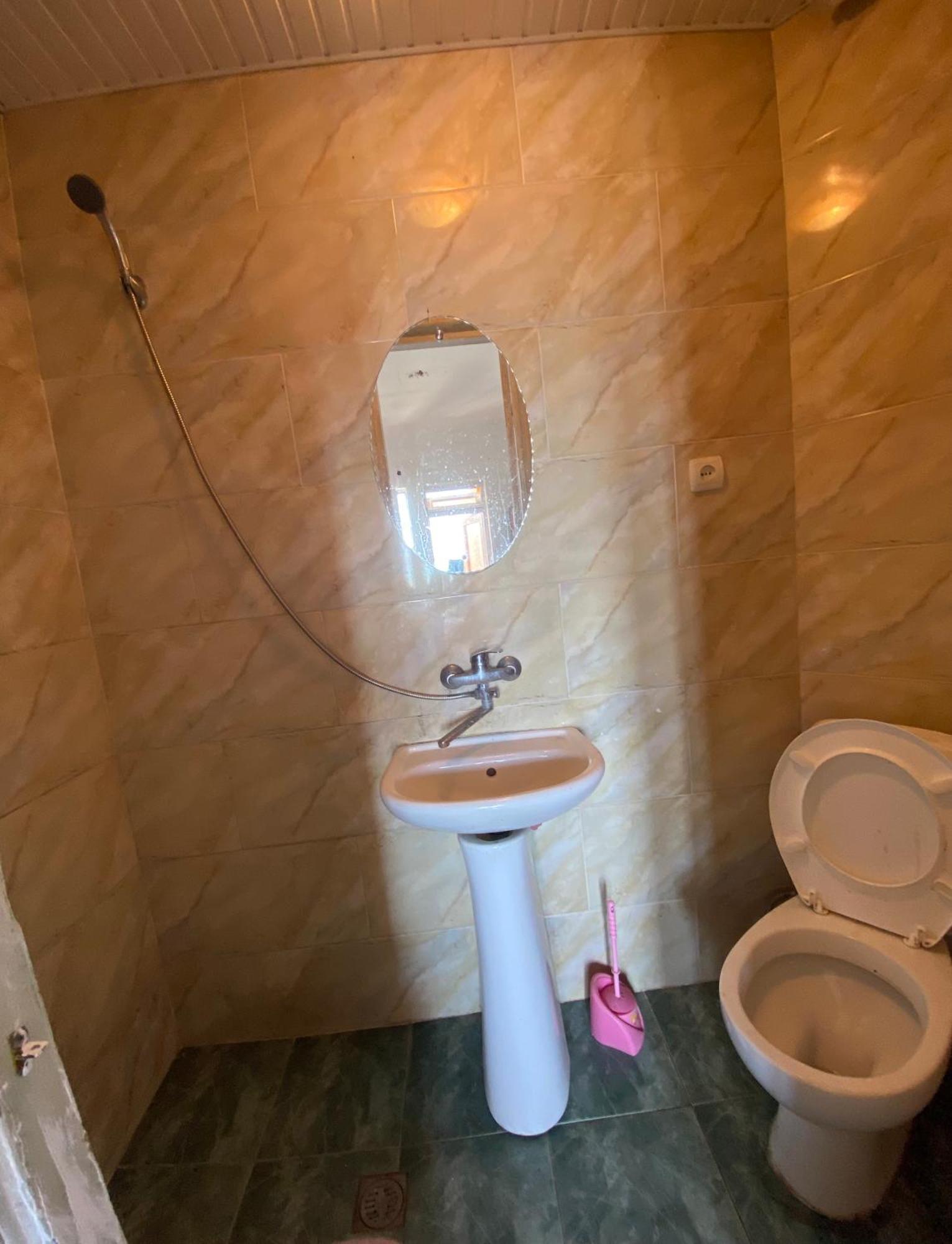 Guest House Orange Kobuleti Kültér fotó
